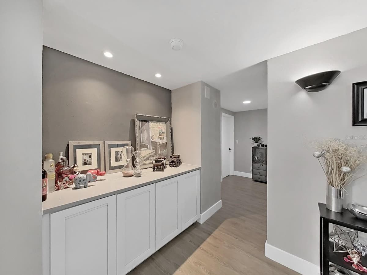 150 BELLEVIEW BOULEVARD — photo 5 of 19