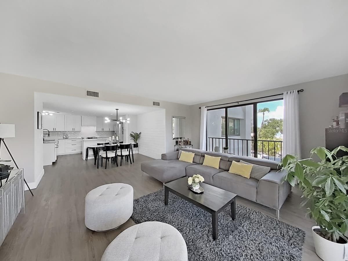 150 BELLEVIEW BOULEVARD — photo 15 of 19