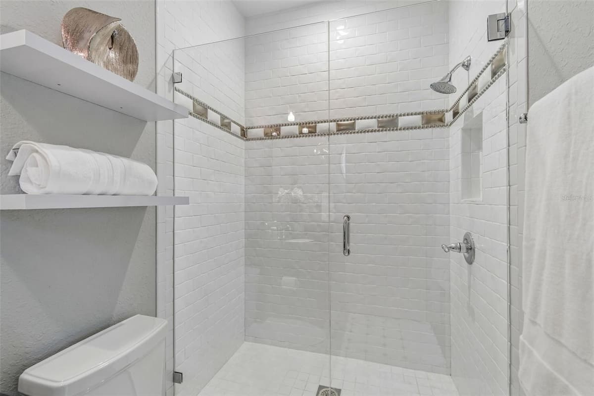4927 LYFORD CAY ROAD — photo 43 of 76