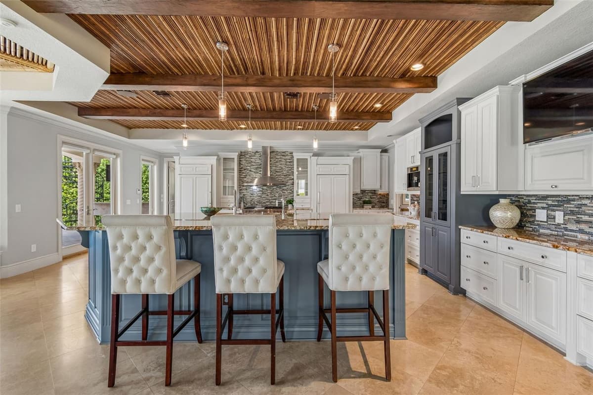 4927 LYFORD CAY ROAD — photo 4 of 76