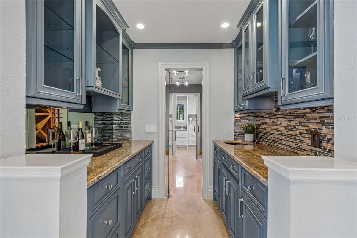 4927 LYFORD CAY ROAD — photo 30 of 76