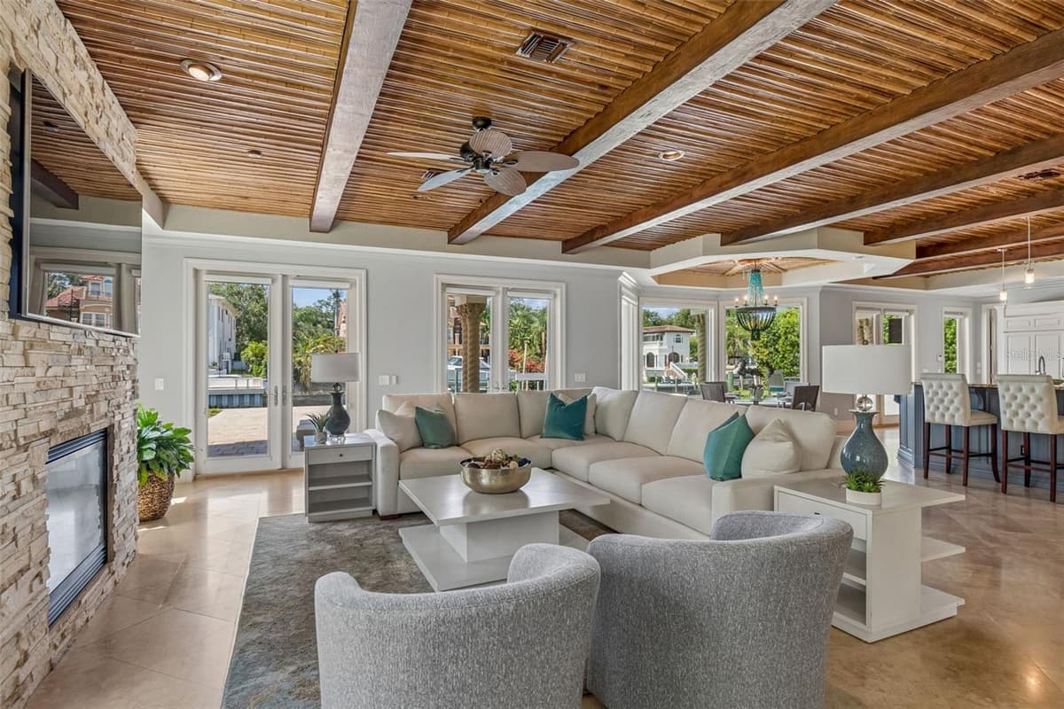 4927 LYFORD CAY ROAD — photo 16 of 76