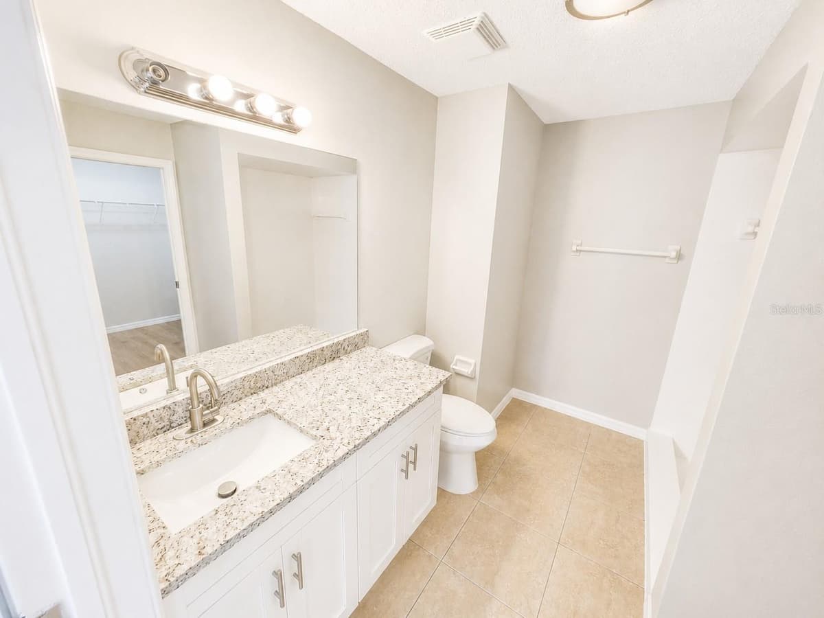 5910 BAKER ROAD — photo 25 of 49