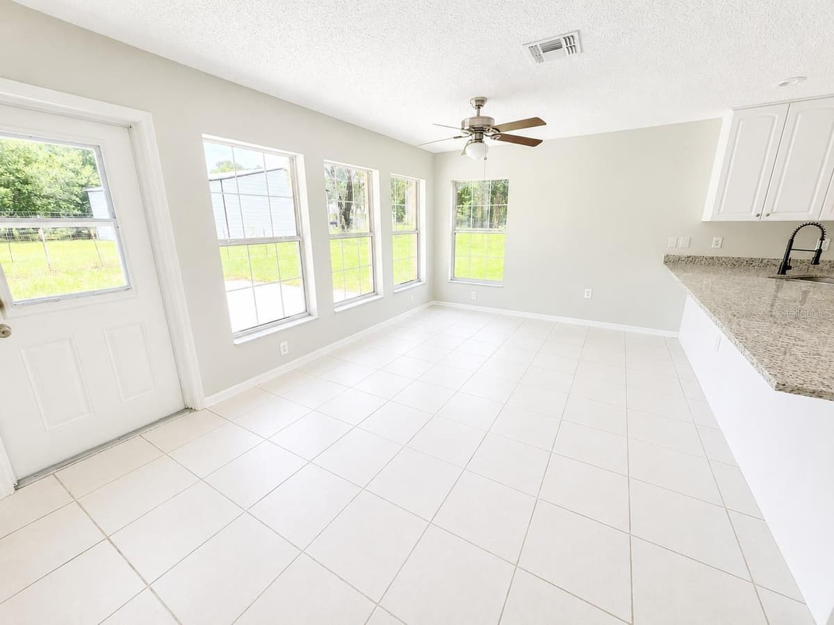 5910 BAKER ROAD — photo 16 of 49
