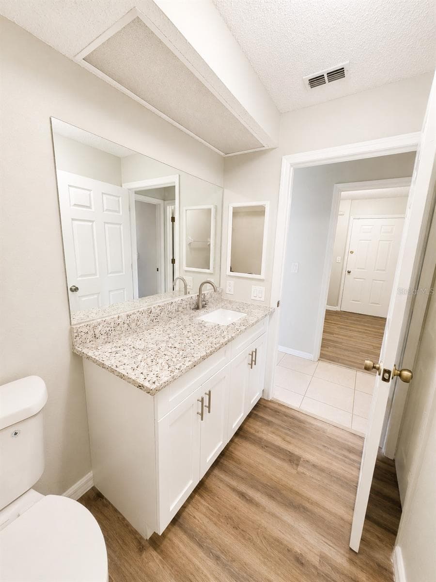5910 BAKER ROAD — photo 37 of 49