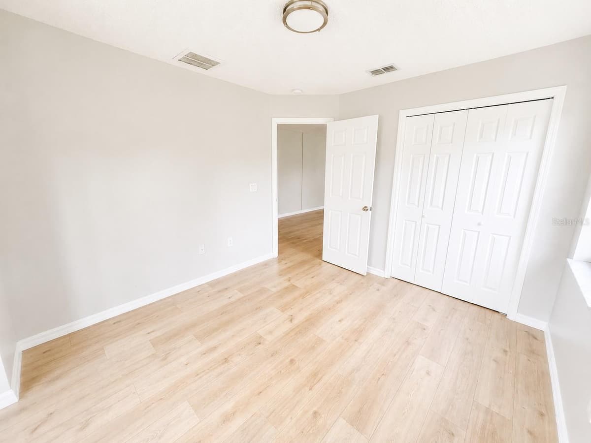5910 BAKER ROAD — photo 40 of 49