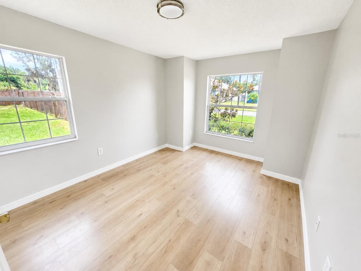 5910 BAKER ROAD — photo 38 of 49