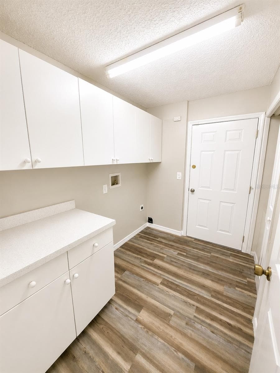5910 BAKER ROAD — photo 41 of 49