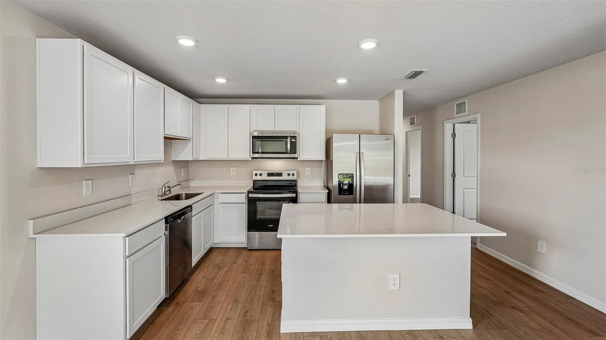 10420 CURVING CREEK LOOP — photo 5 of 38