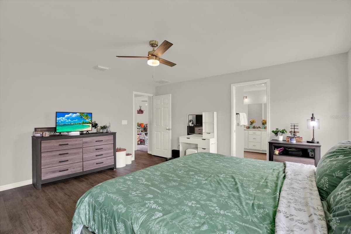 117 EAGLE SUMMIT DRIVE — photo 16 of 44
