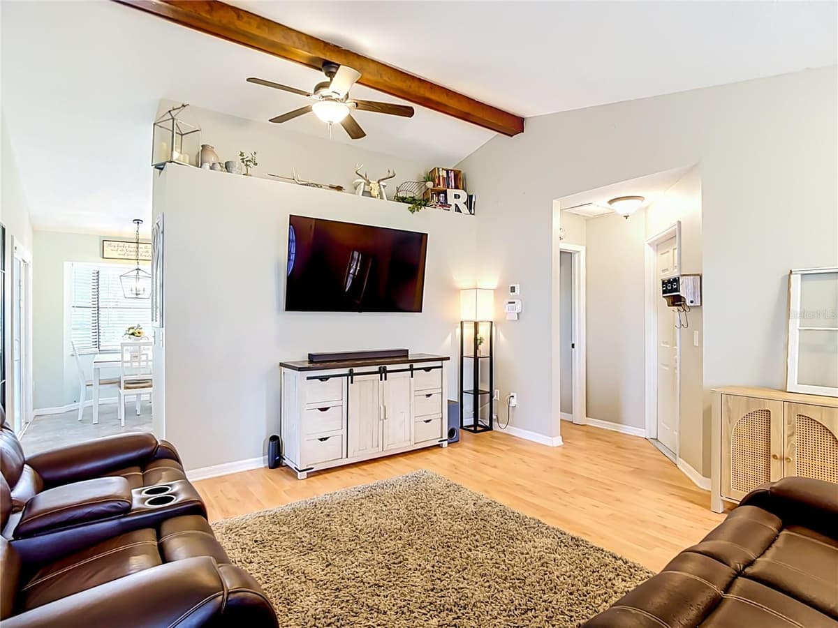 1352 ALTOONA AVENUE — photo 9 of 56