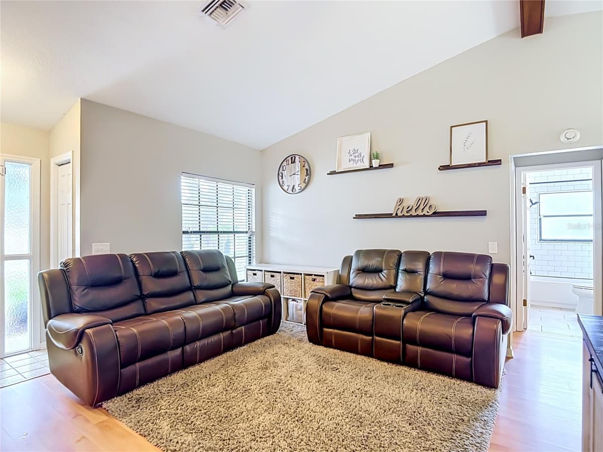 1352 ALTOONA AVENUE — photo 7 of 56
