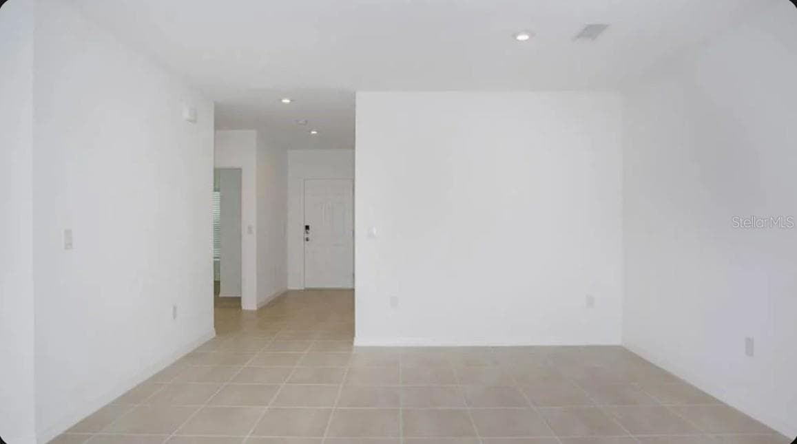 13317 COMMONS AVENUE — photo 12 of 19