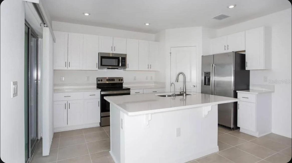 13317 COMMONS AVENUE — photo 4 of 19