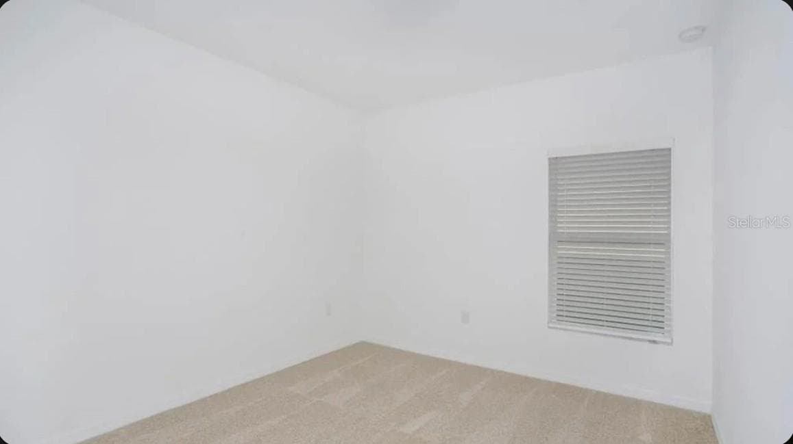 13317 COMMONS AVENUE — photo 9 of 19