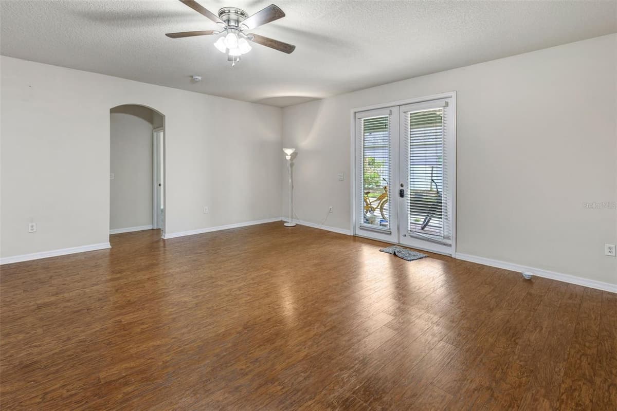2206 VIA CORTONA STREET — photo 17 of 36