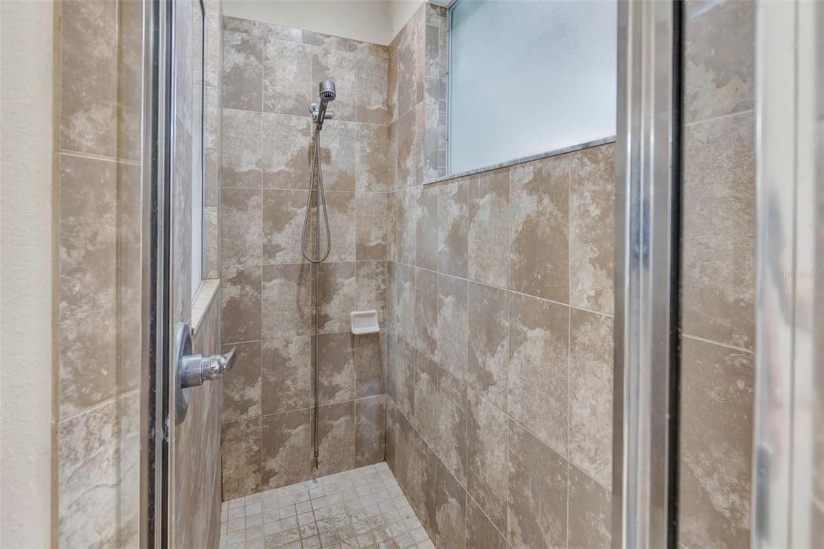 2206 VIA CORTONA STREET — photo 24 of 36