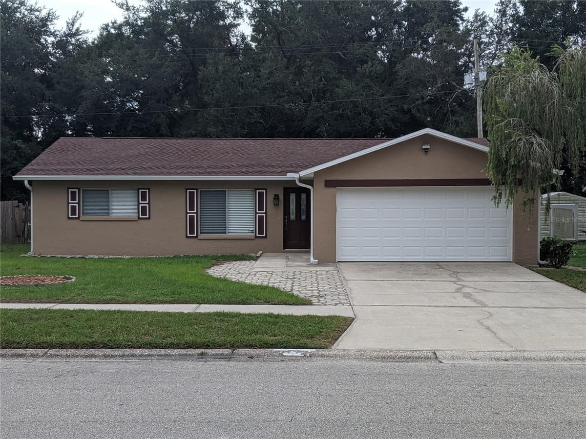 333 BRANDYWINE DRIVE — photo 1 of 15