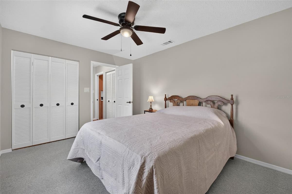 6031 SANDERLING DRIVE — photo 25 of 59