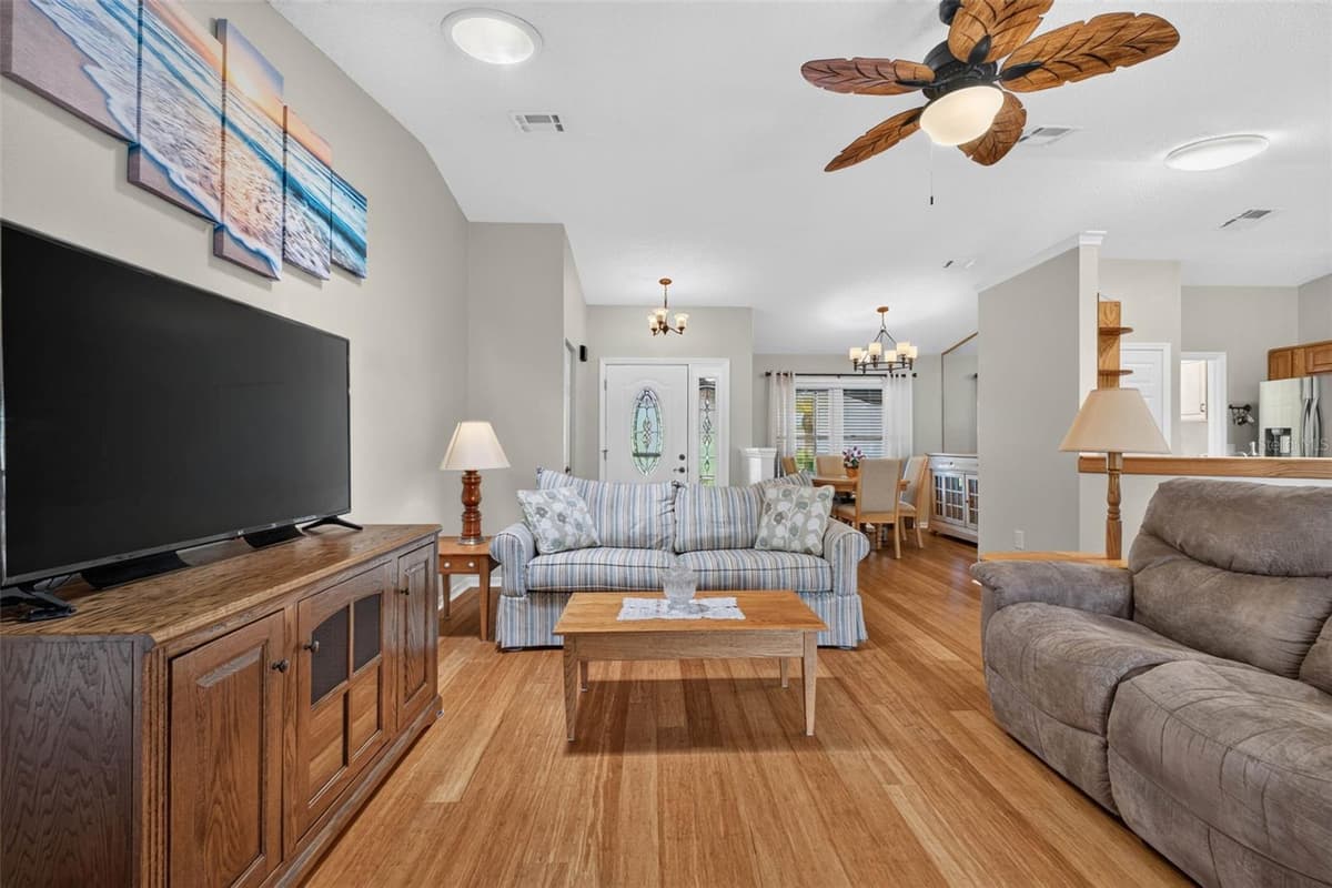 6031 SANDERLING DRIVE — photo 8 of 59