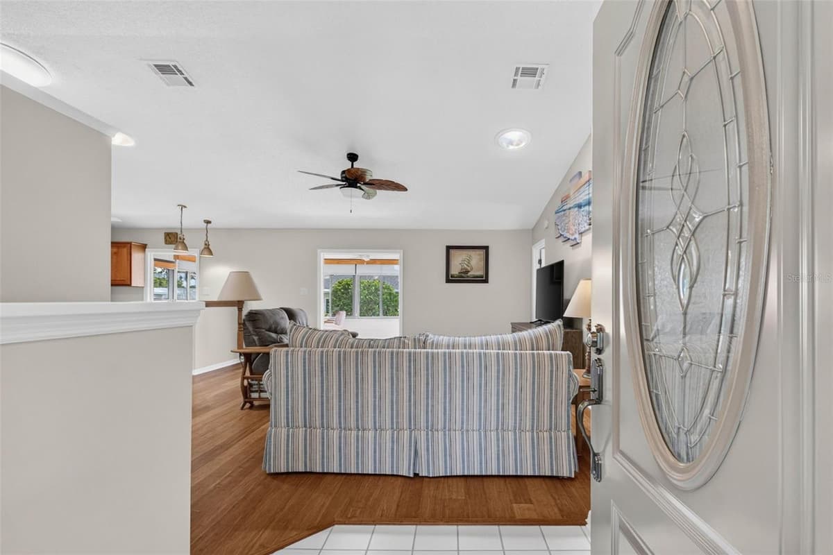 6031 SANDERLING DRIVE — photo 5 of 59