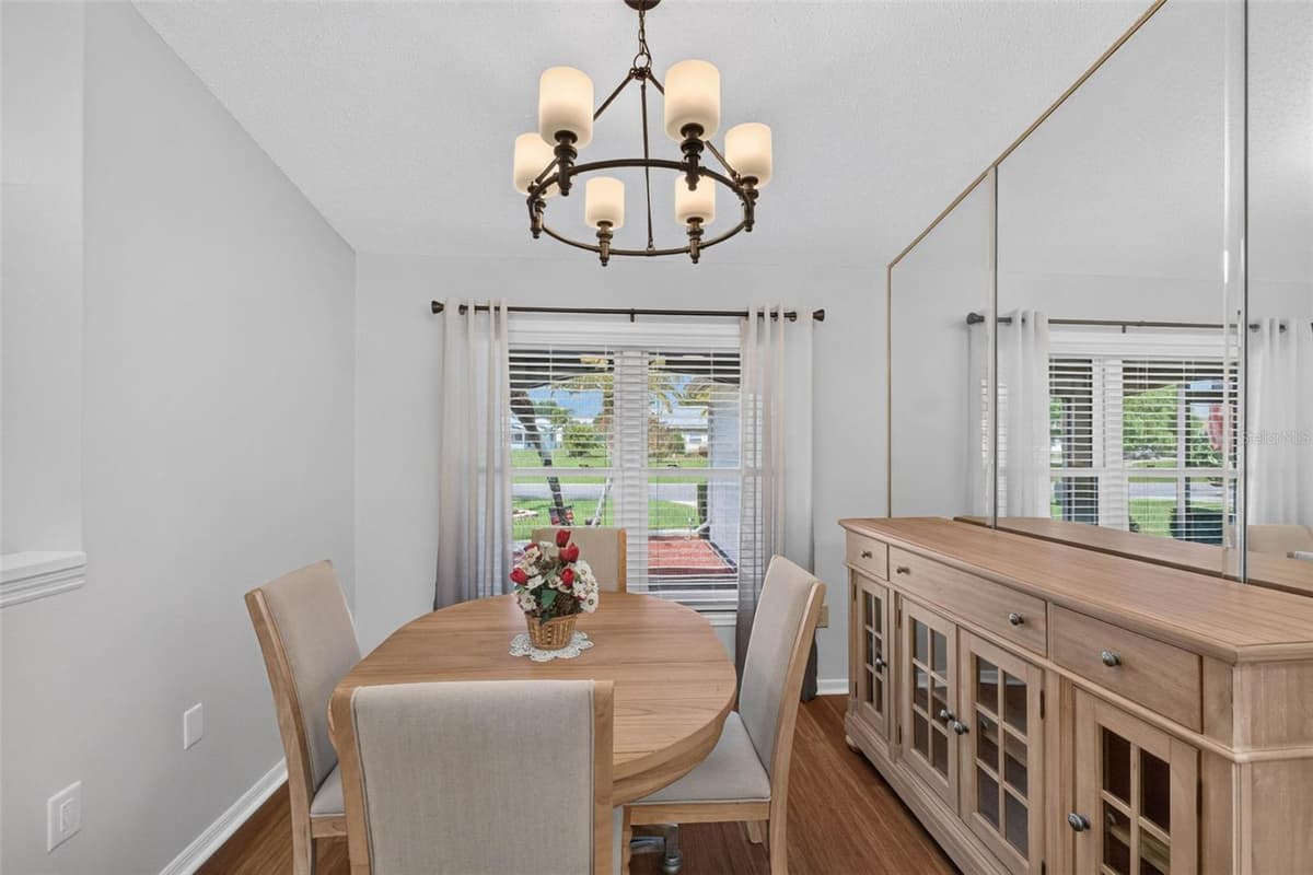 6031 SANDERLING DRIVE — photo 10 of 59