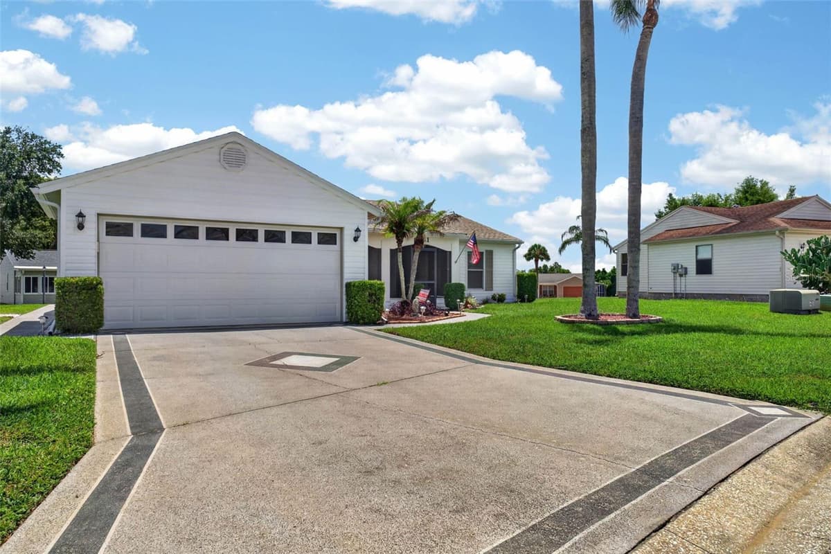 6031 SANDERLING DRIVE — photo 38 of 59