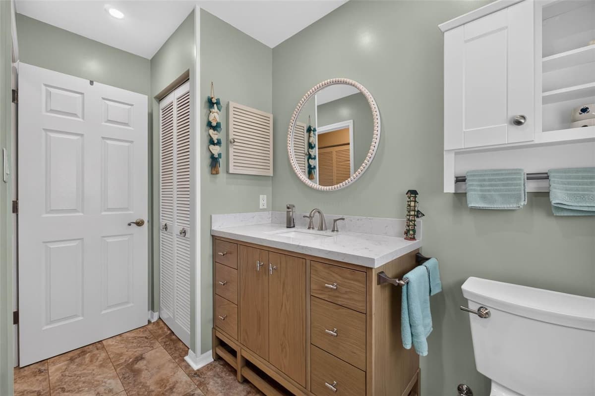 6031 SANDERLING DRIVE — photo 29 of 59