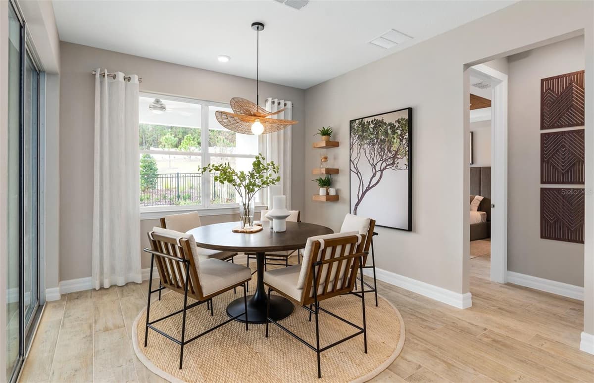 5095 TWIN LAKES BOULEVARD — photo 10 of 23