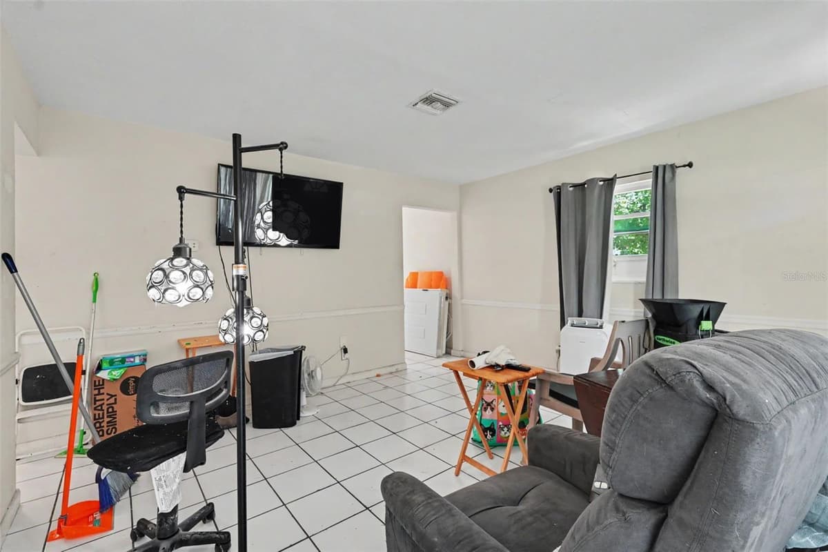 308 ALTHEA AVENUE — photo 4 of 23