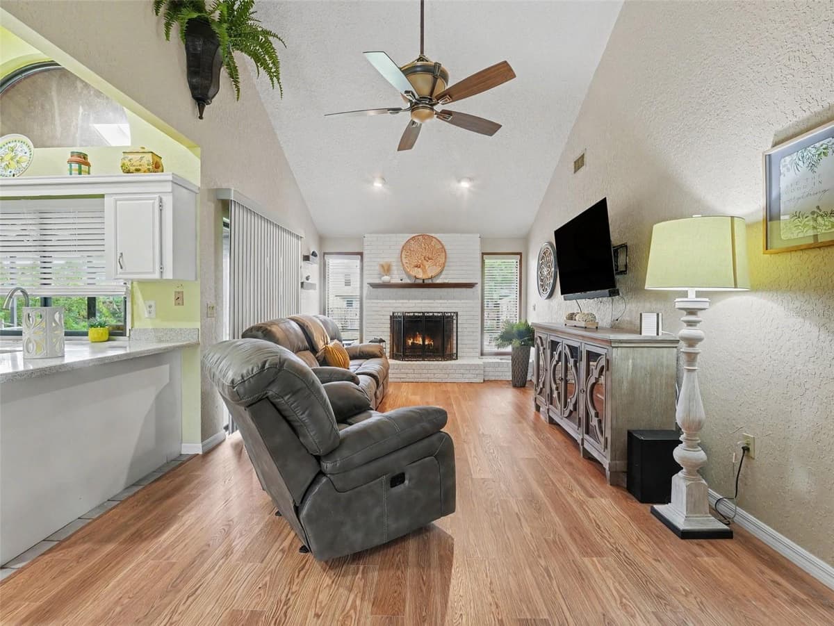 2810 WINTERSET PARK — photo 11 of 31