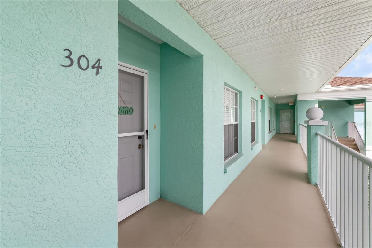 19385 WATER OAK DRIVE — photo 28 of 55