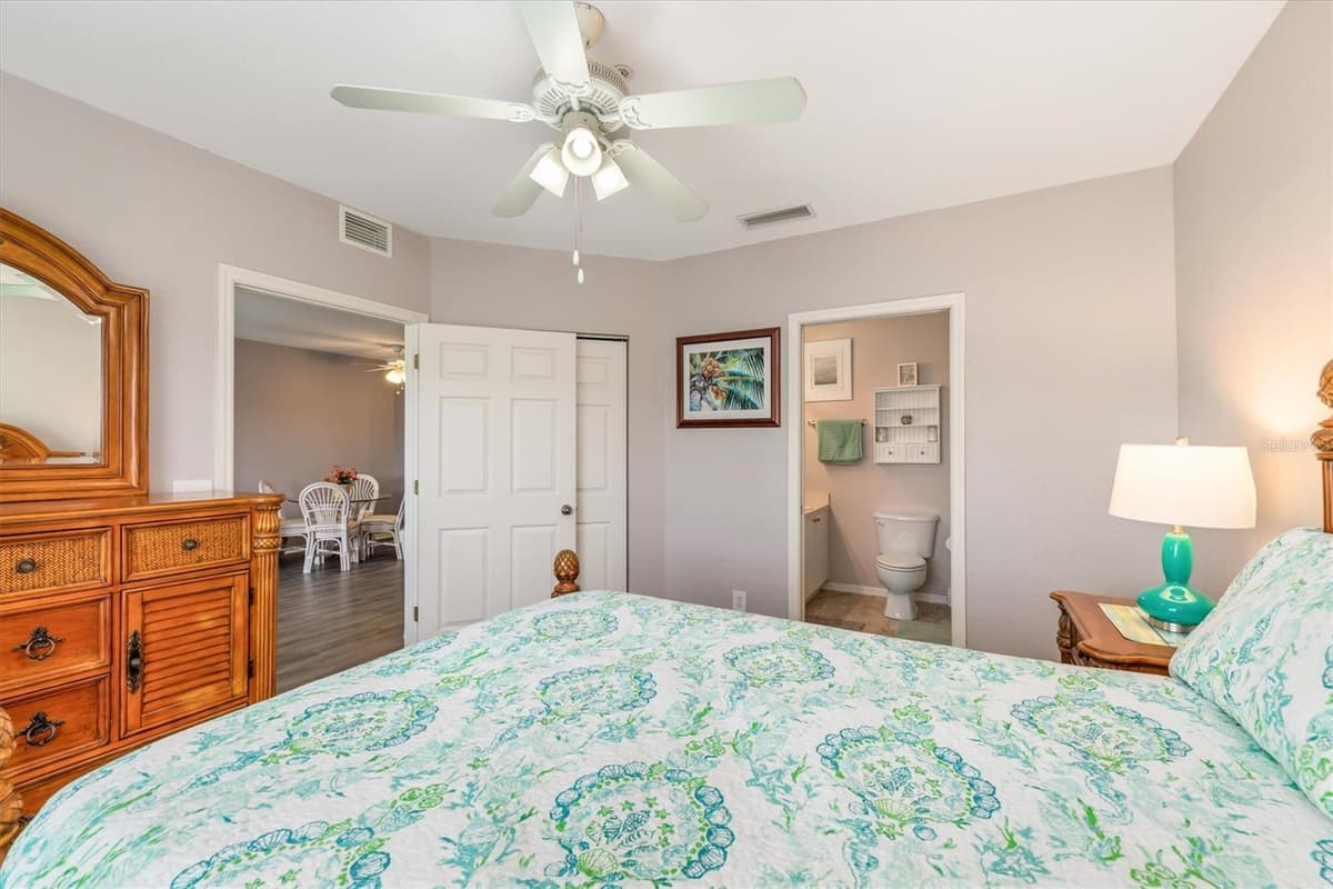 19385 WATER OAK DRIVE — photo 18 of 55