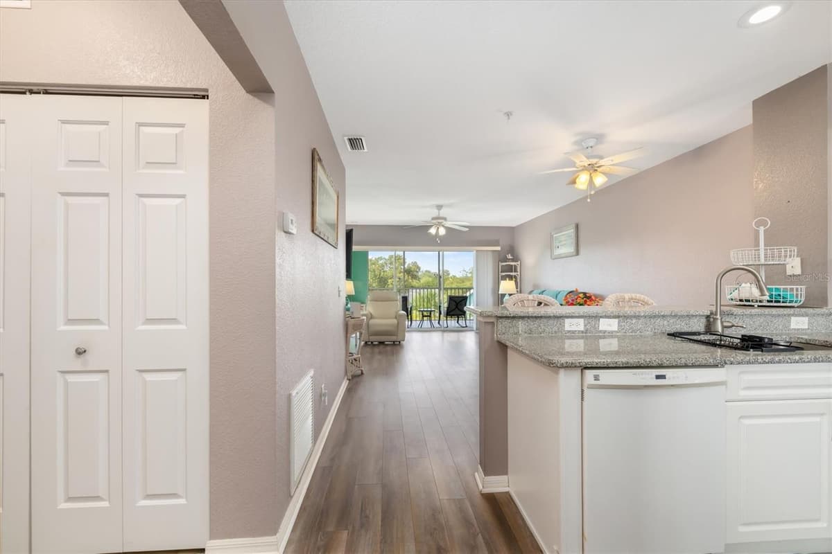 19385 WATER OAK DRIVE — photo 3 of 55