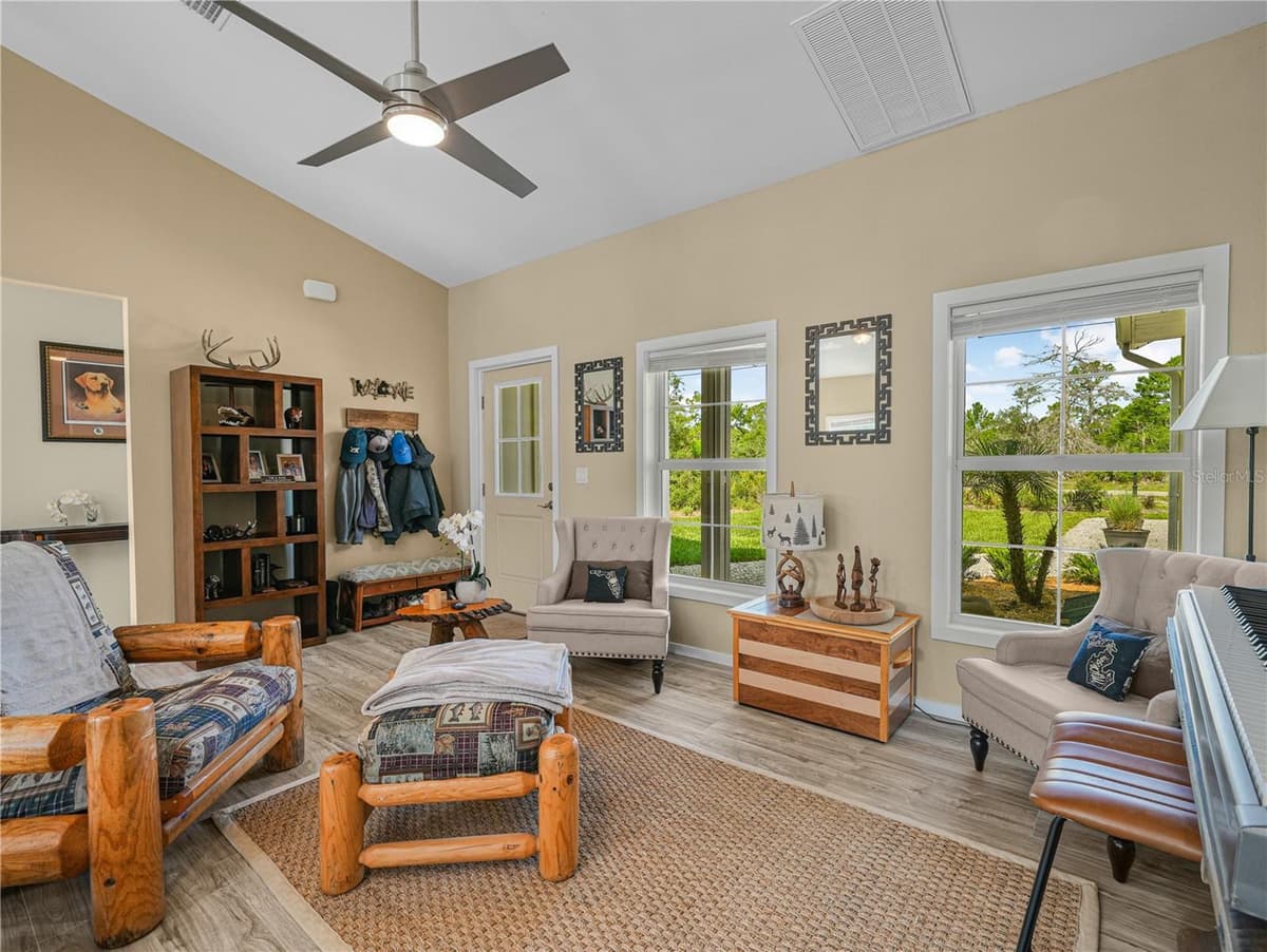 10134 ORANGE BLOSSOM BOULEVARD — photo 5 of 36