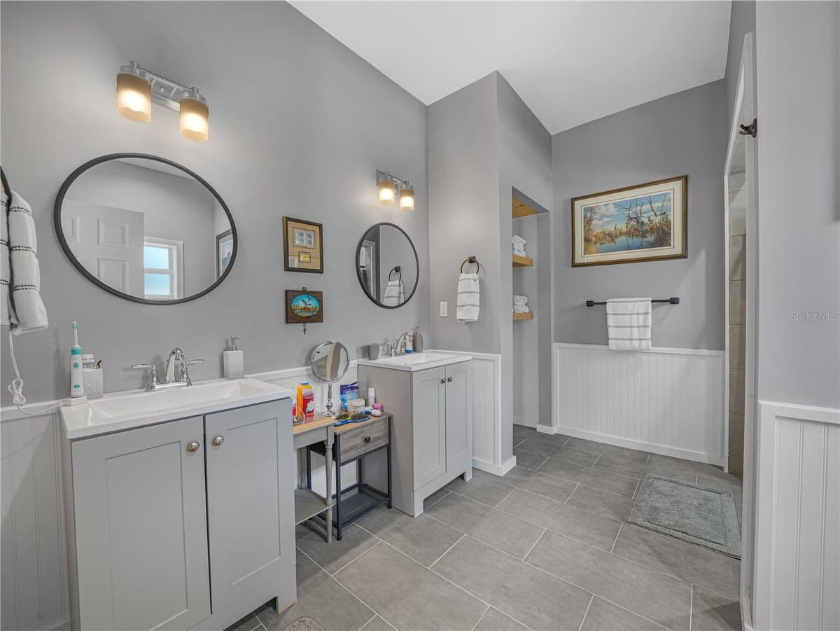 10134 ORANGE BLOSSOM BOULEVARD — photo 11 of 36