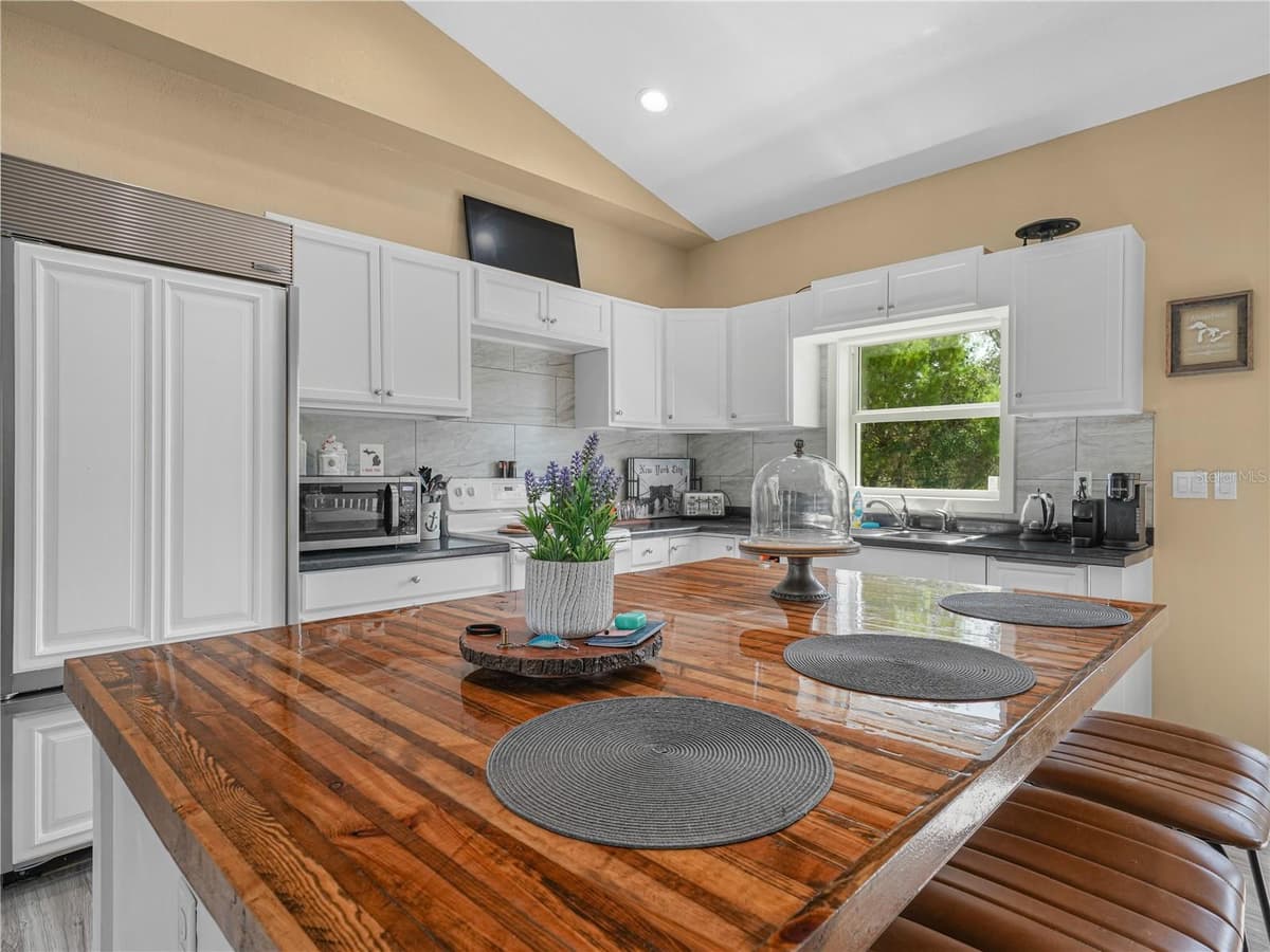 10134 ORANGE BLOSSOM BOULEVARD — photo 3 of 36