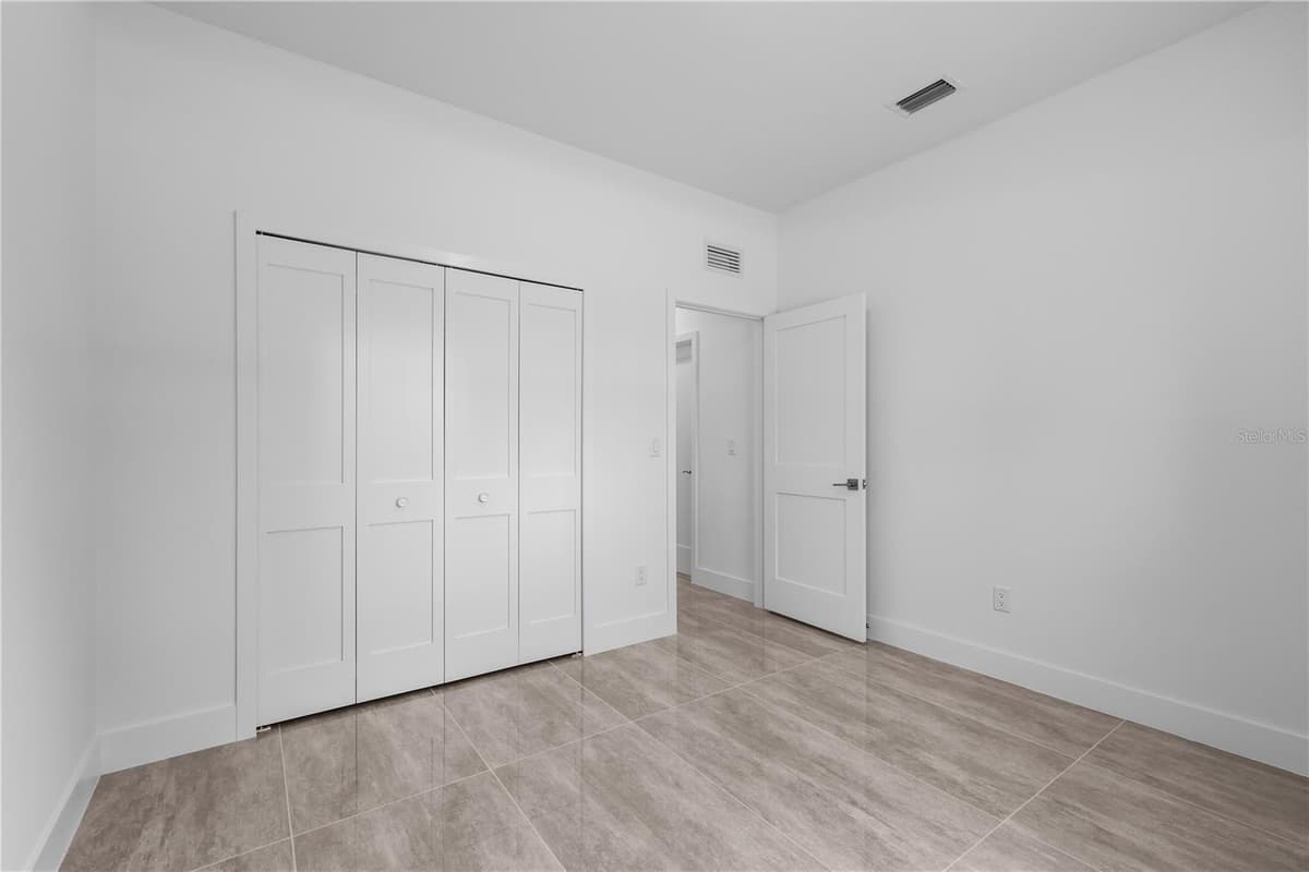 1142 DUTCHESS STREET — photo 42 of 51