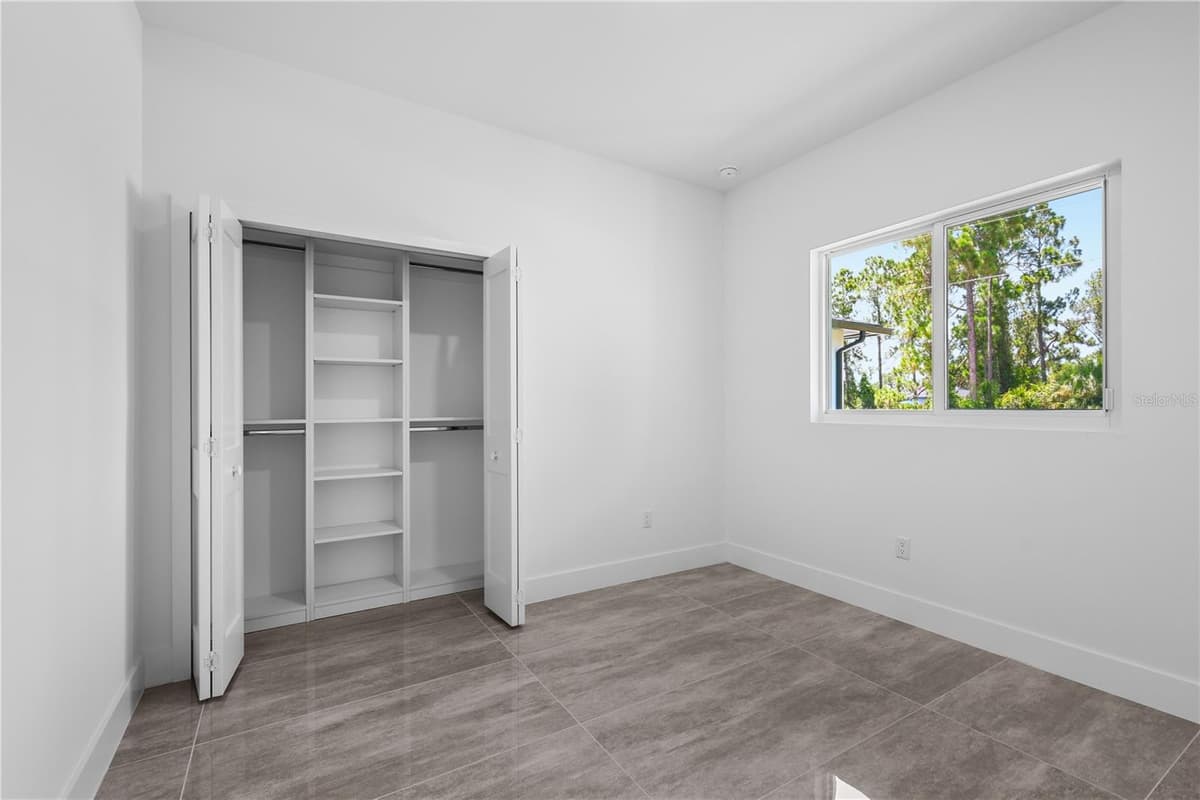1142 DUTCHESS STREET — photo 33 of 51