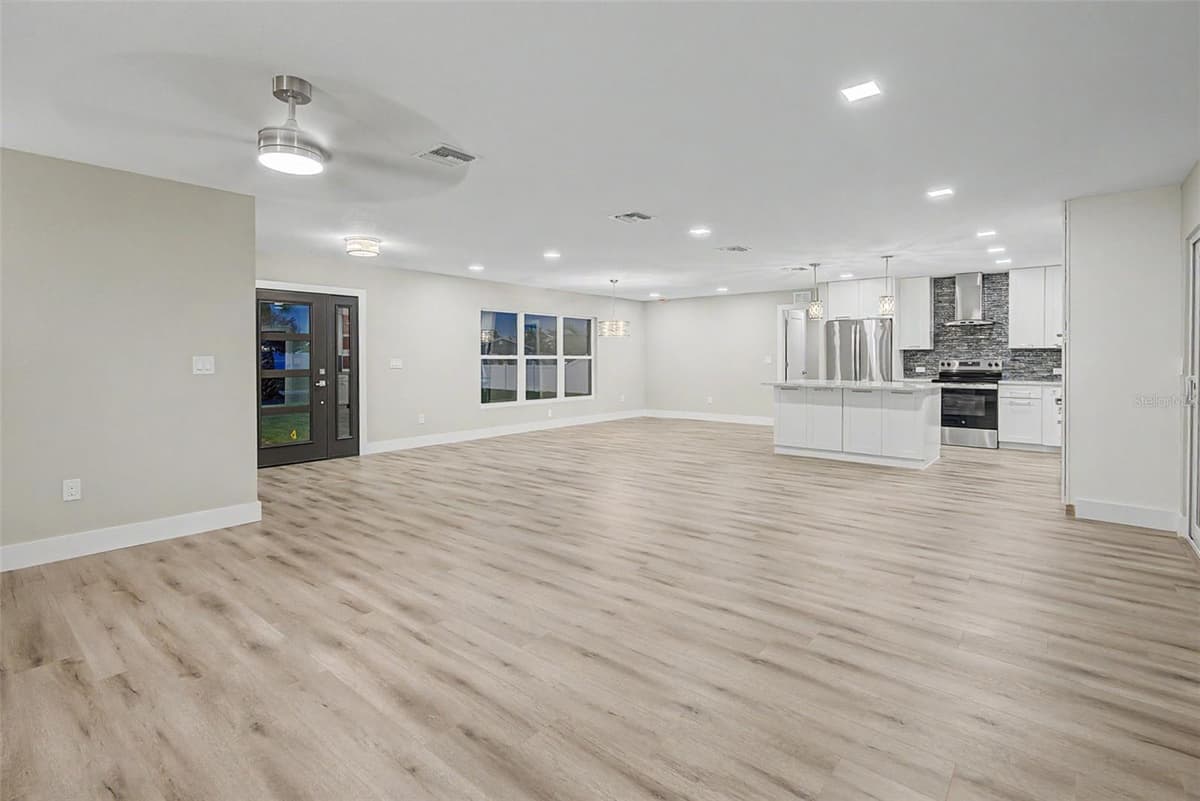 728 SPANISH MAIN DRIVE — photo 50 of 86