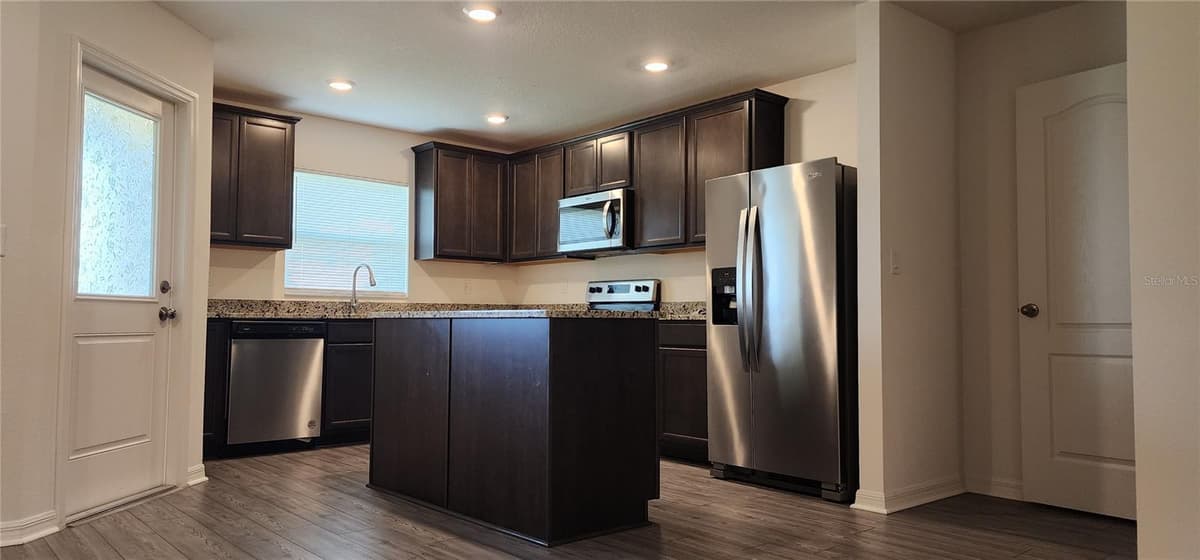 1531 WYNFORD CIRCLE — photo 4 of 24