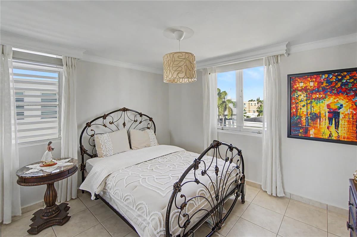 B11 CALLE MAR CARIBE — photo 20 of 27
