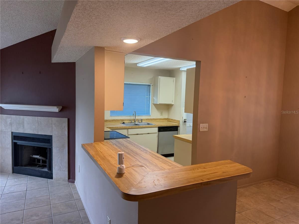 7131 HOLLOWELL DRIVE — photo 4 of 20