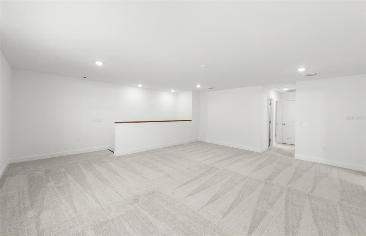 7617 FULHAM AVENUE — photo 36 of 44