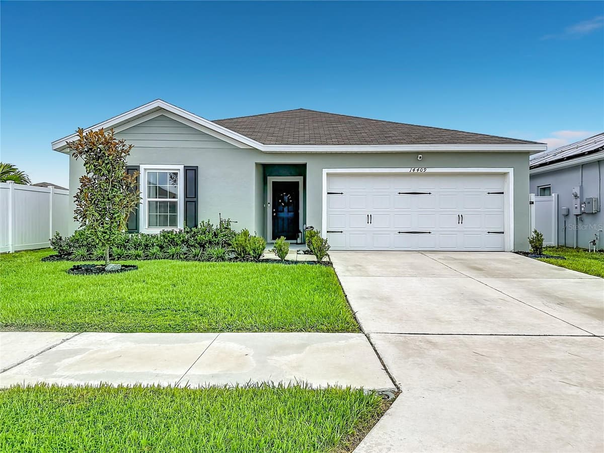 14409 WHITEWATER WAY — photo 3 of 56