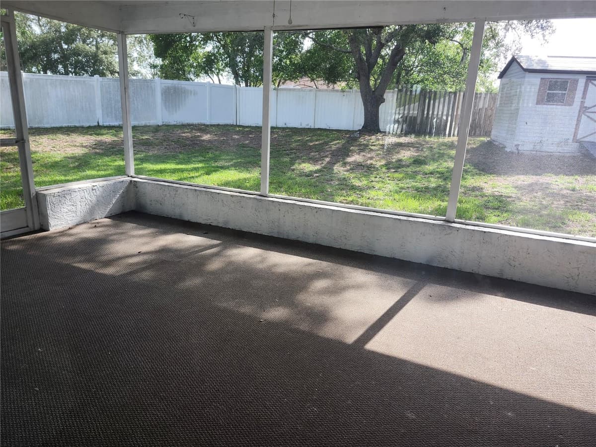 10115 HAYWARD ROAD — photo 13 of 15