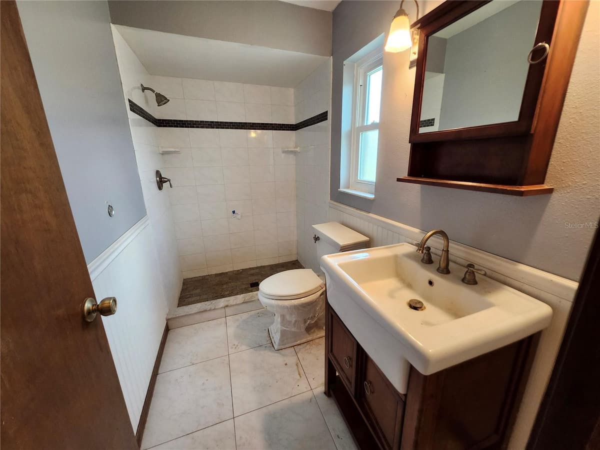 10115 HAYWARD ROAD — photo 9 of 15