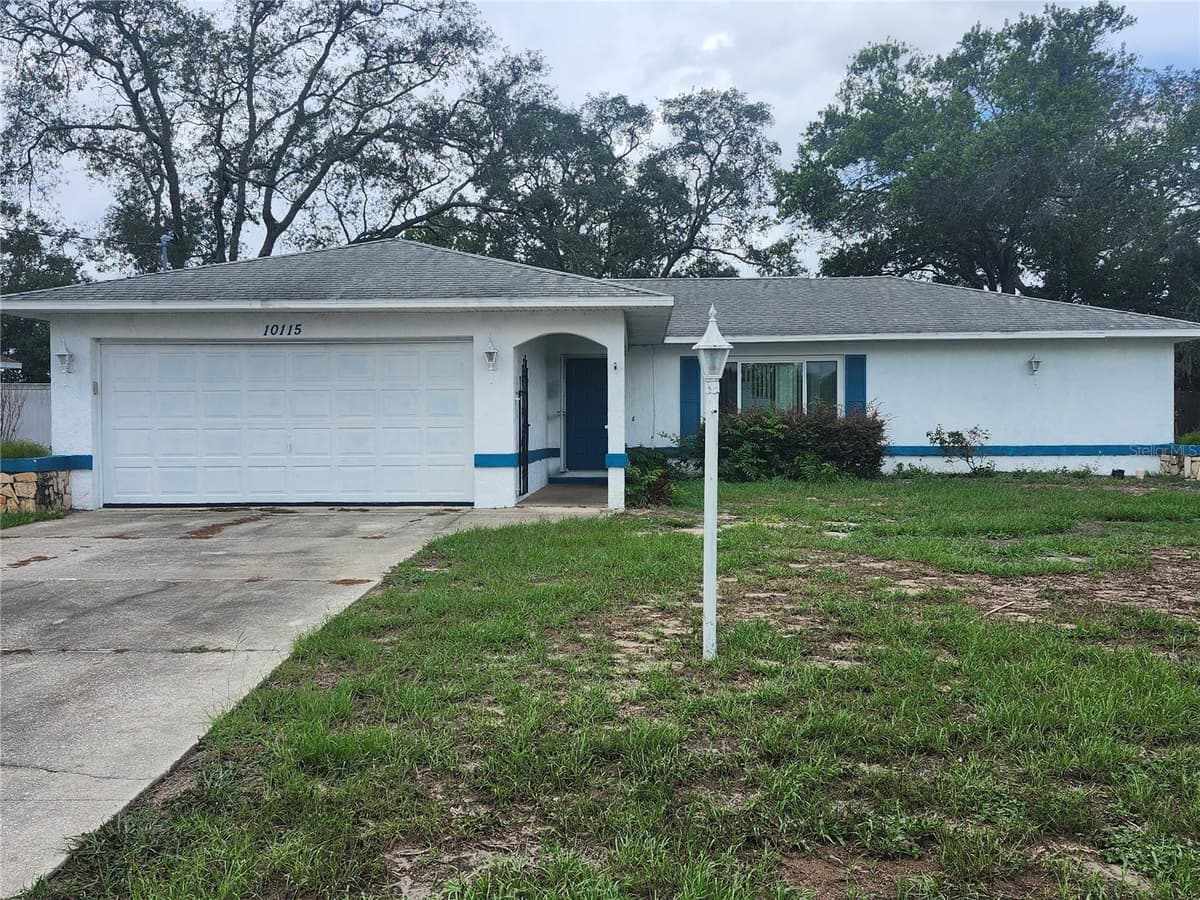 10115 HAYWARD ROAD — photo 1 of 15