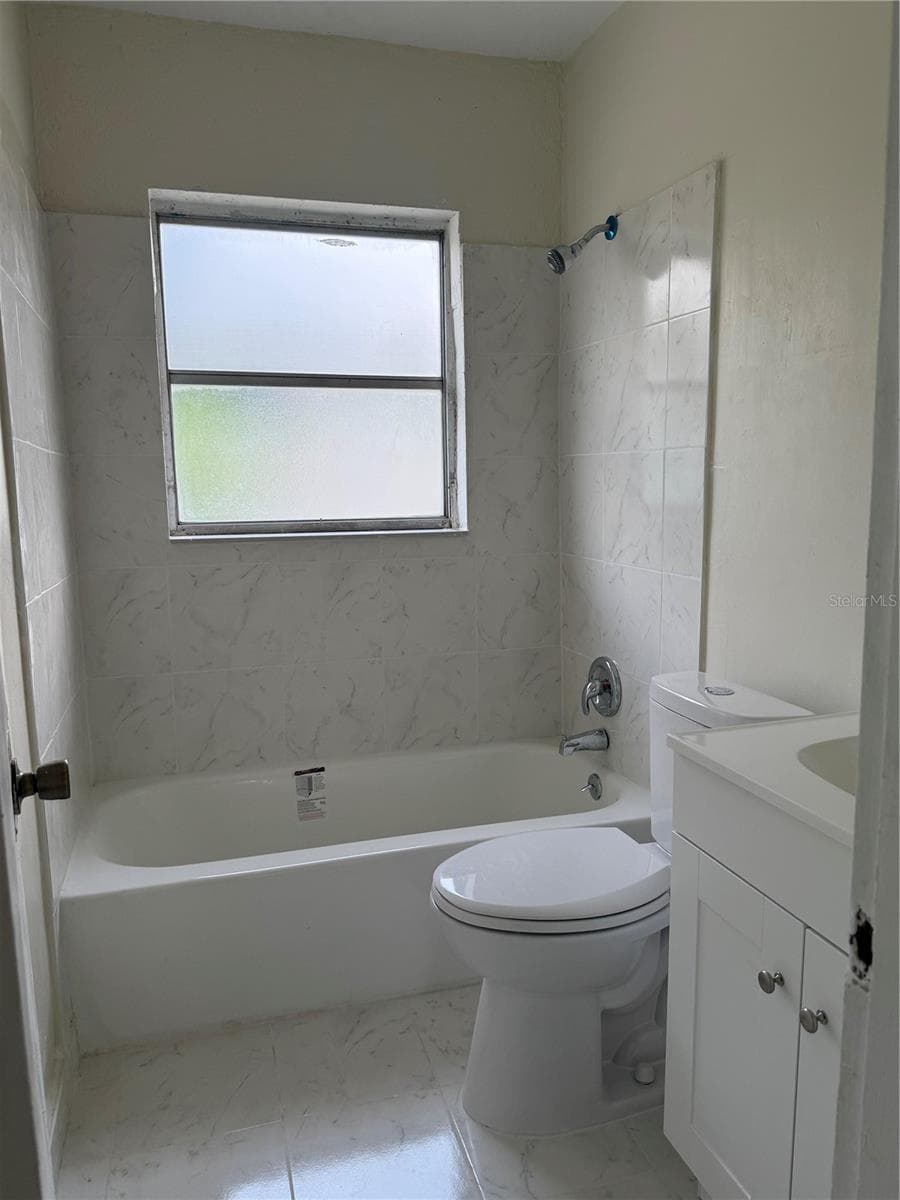 143 MARTIN STREET — photo 18 of 25