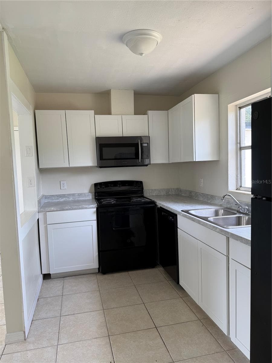 143 MARTIN STREET — photo 17 of 25
